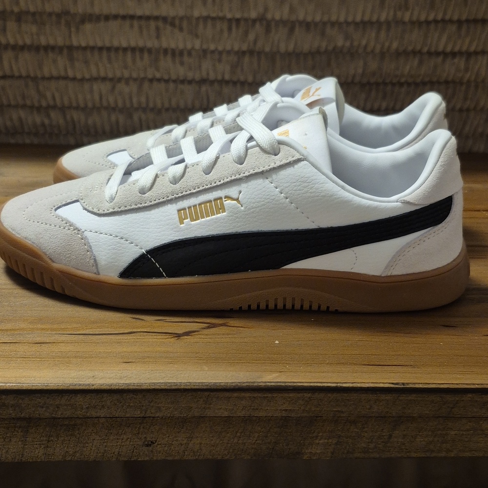 Puma White & Tan Classic Sneaker